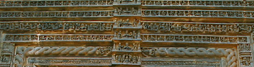 Carving on chlorite block over the entrances to the Jagamohana