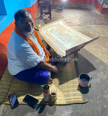 Pattachitra chitrakara at Raghurajpur village