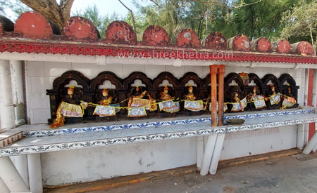 Dasa-Mahavidya temple inside the Ramachandi temple complex
